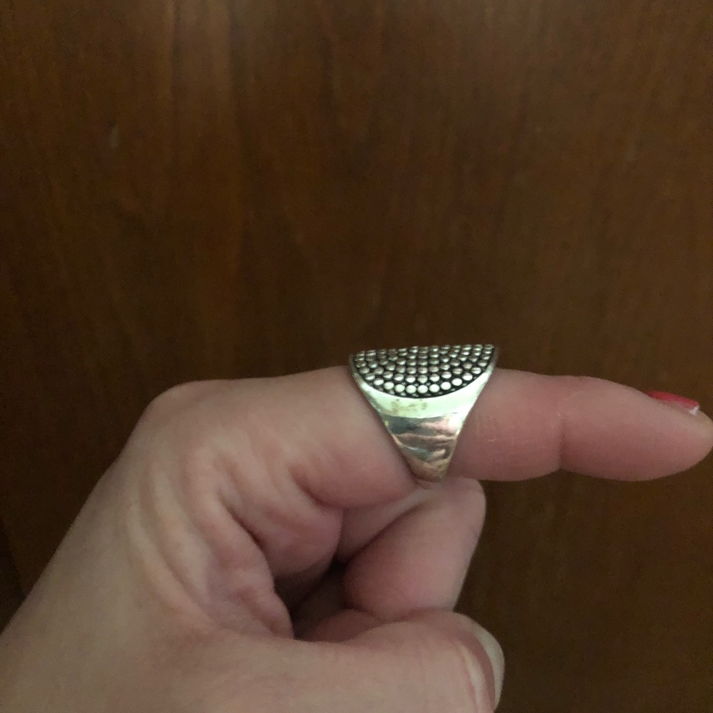 Women’s ring - Picture 2 of 2